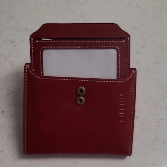 Vegan Leather Bifold Red Wallet - Picture 3 of 5